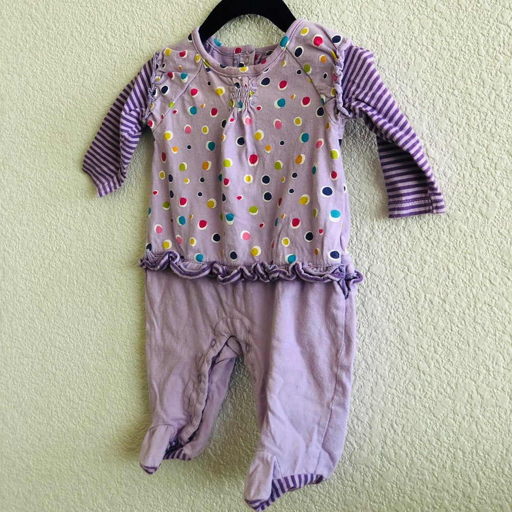 Onsie - Picture 6 of 6